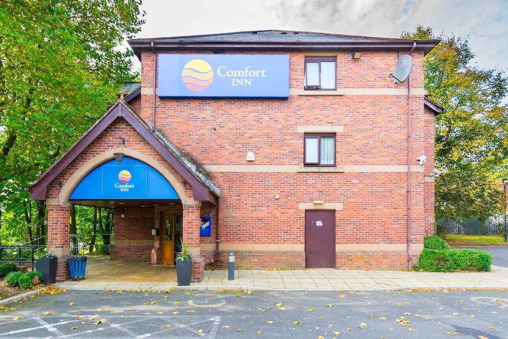 Comfort Inn Manchester North 米德尔顿 外观 照片