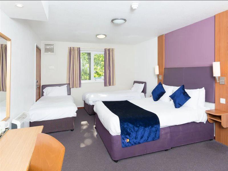 Comfort Inn Manchester North 米德尔顿 外观 照片