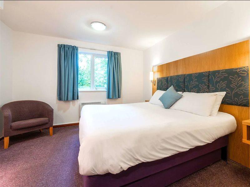Comfort Inn Manchester North 米德尔顿 外观 照片